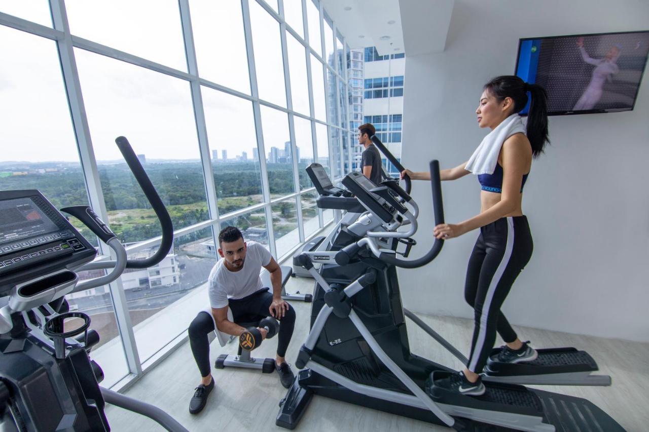Fraser Place Puteri Harbour Nusajaya (Iskandar Puteri) Exterior foto Elliptical cross trainer