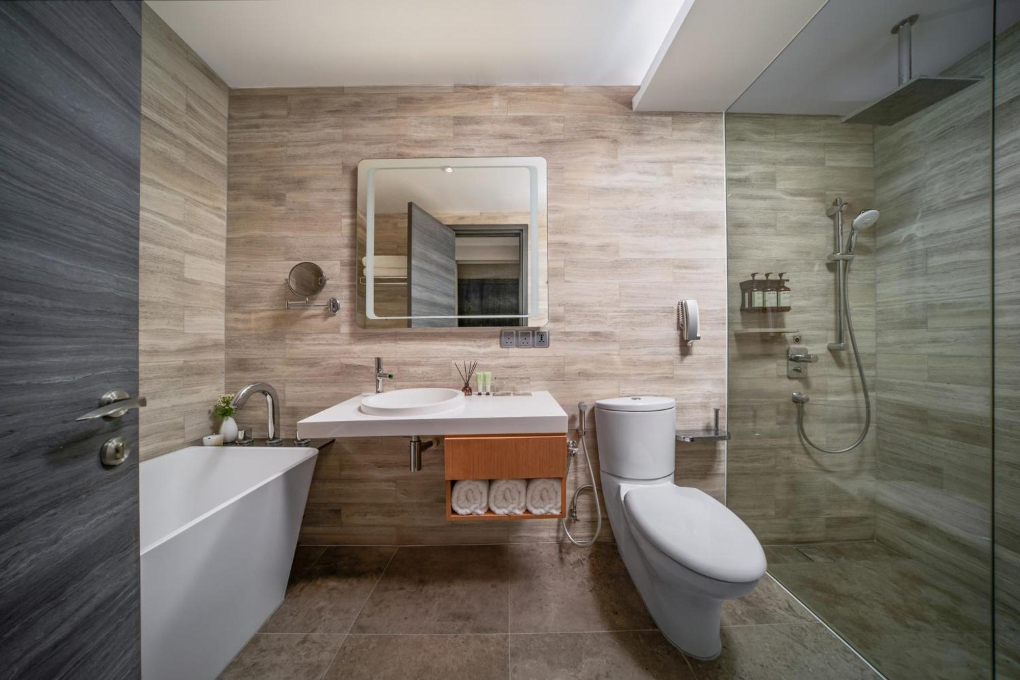 Fraser Place Puteri Harbour Nusajaya (Iskandar Puteri) Exterior foto Bathroom